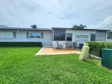 2825 E Crosley Drive Drive E West Palm Beach FL 33415