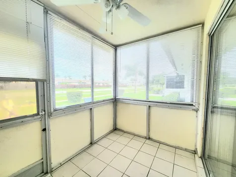 2825 E Crosley Drive Drive E West Palm Beach FL 33415