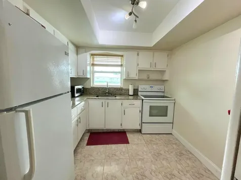 2825 E Crosley Drive Drive E West Palm Beach FL 33415