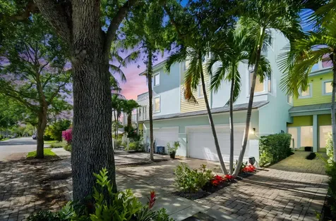 1705 NE 5th Street Fort Lauderdale FL 33301
