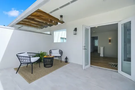 1705 NE 5th Street Fort Lauderdale FL 33301