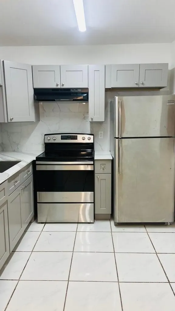 600 Village Green Court Palm Springs FL 33461