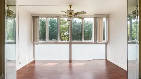 5935 Del Lago Circle Sunrise FL 33313