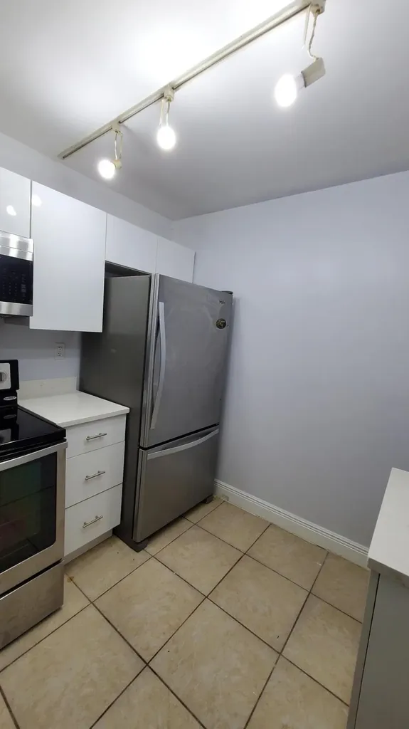 721 N Pine Island Road Plantation FL 33324