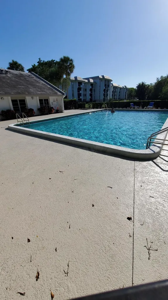 721 N Pine Island Road Plantation FL 33324
