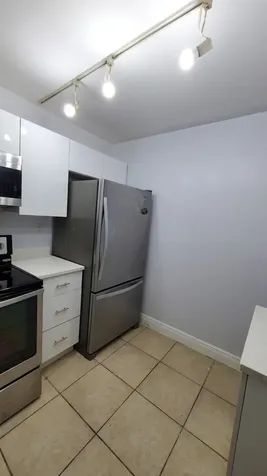 721 N Pine Island Road Plantation FL 33324