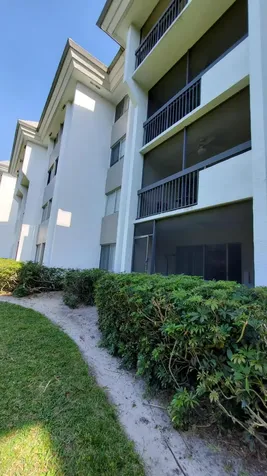 721 N Pine Island Road Plantation FL 33324