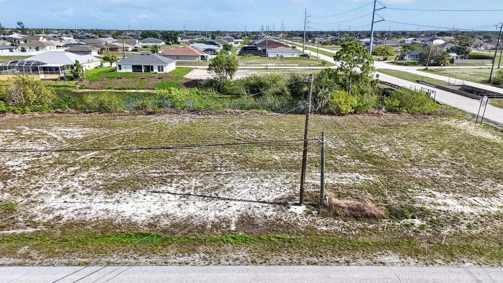 5 NW 19th Terrace Cape Coral FL 33993