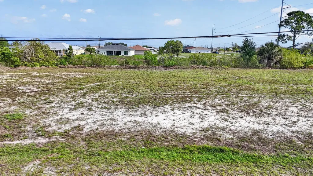 5 NW 19th Terrace Cape Coral FL 33993