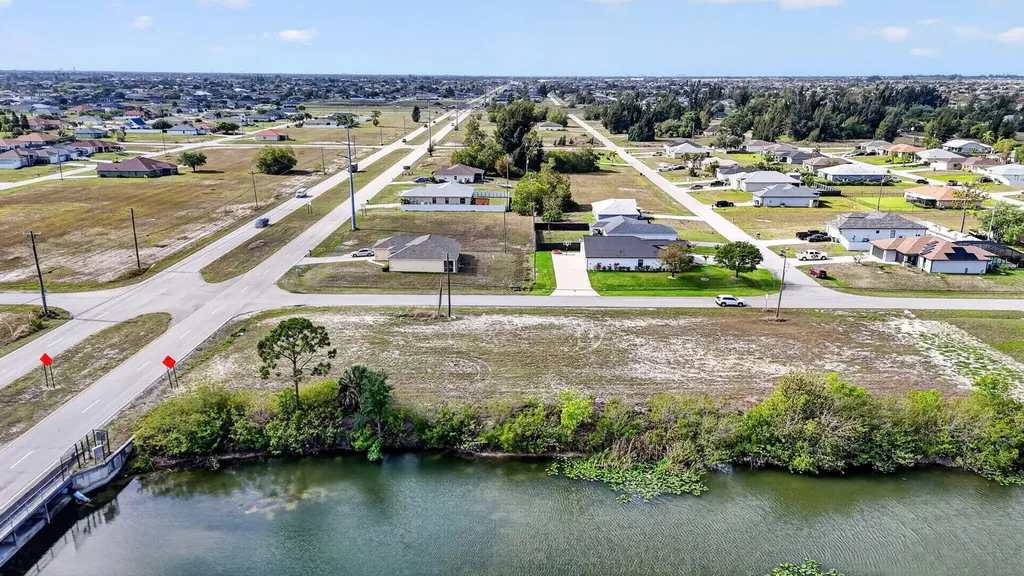 5 NW 19th Terrace Cape Coral FL 33993