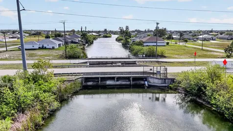 5 NW 19th Terrace Cape Coral FL 33993