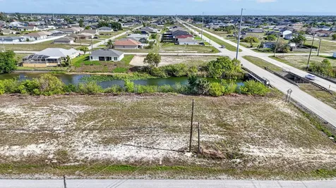 5 NW 19th Terrace Cape Coral FL 33993