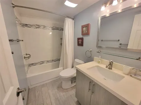 8260 SW 24th Street North Lauderdale FL 33068
