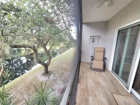 8260 SW 24th Street North Lauderdale FL 33068