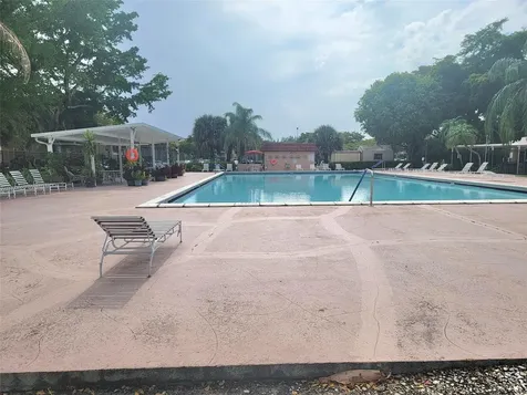 8260 SW 24th Street North Lauderdale FL 33068