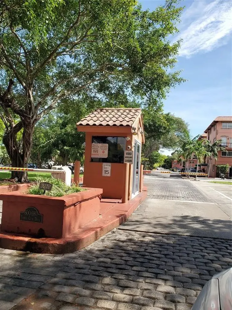620 Tennis Club Drive Fort Lauderdale FL 33311