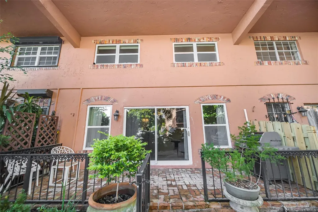 620 Tennis Club Drive Fort Lauderdale FL 33311