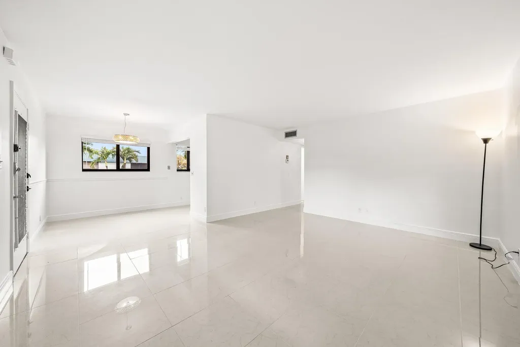 15054 Ashland Way Delray Beach FL 33484