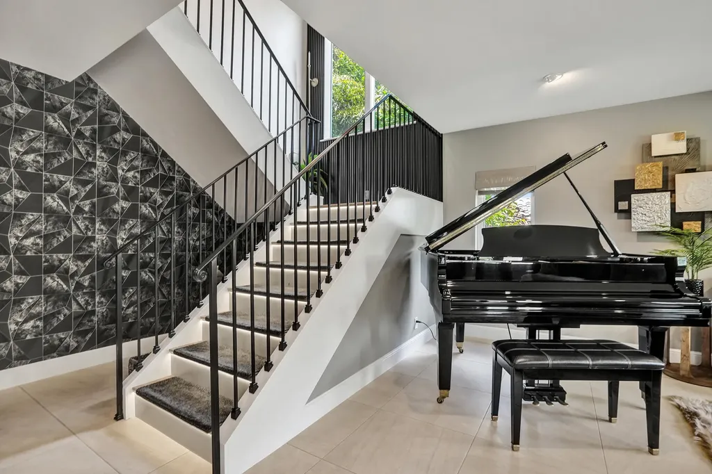 738 Middle River Drive Fort Lauderdale FL 33304