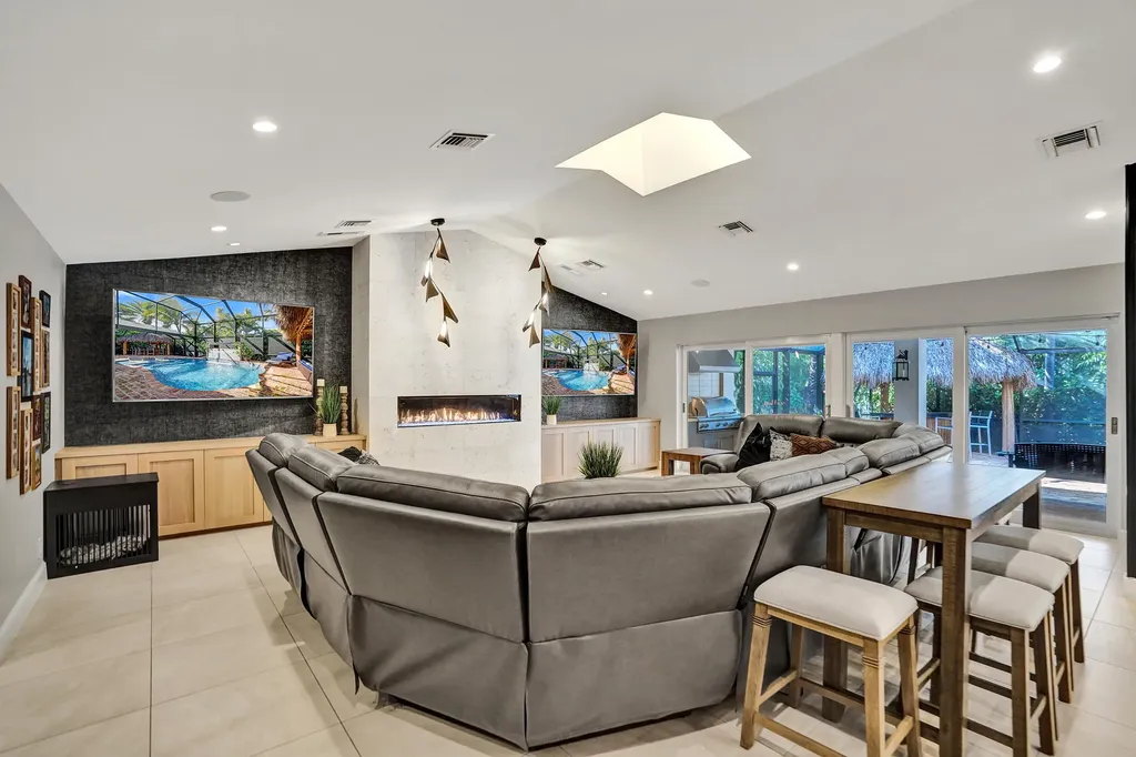 738 Middle River Drive Fort Lauderdale FL 33304
