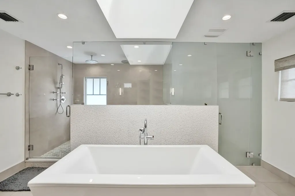 738 Middle River Drive Fort Lauderdale FL 33304
