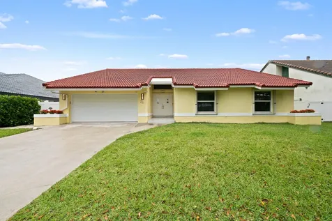 281 N Country Club Boulevard Boca Raton FL 33487
