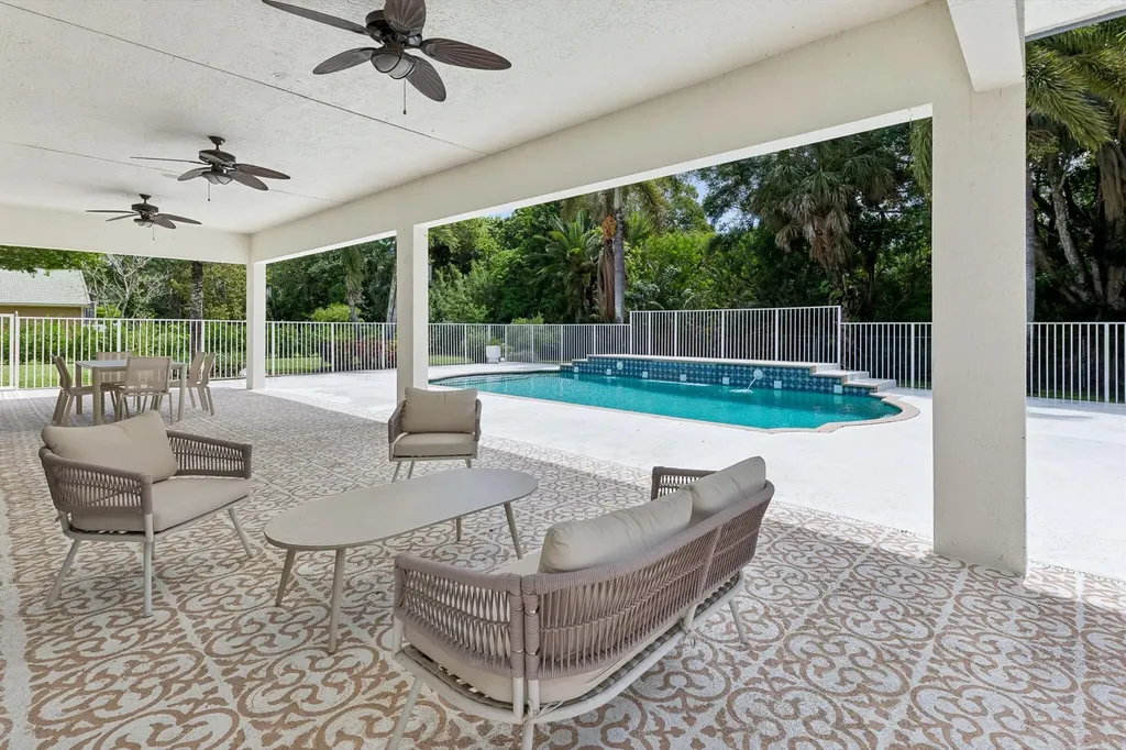 8717 Estate Drive West Palm Beach FL 33411