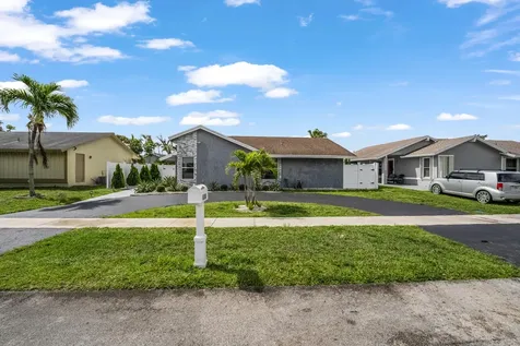 8200 SW 3rd Court North Lauderdale FL 33068