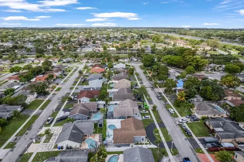 8200 SW 3rd Court North Lauderdale FL 33068
