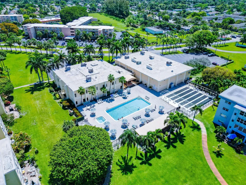 2615 NE 1st Court Boynton Beach FL 33435