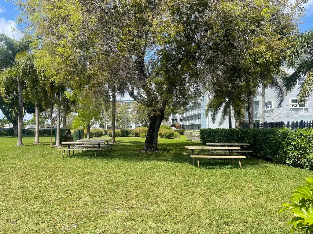 2615 NE 1st Court Boynton Beach FL 33435