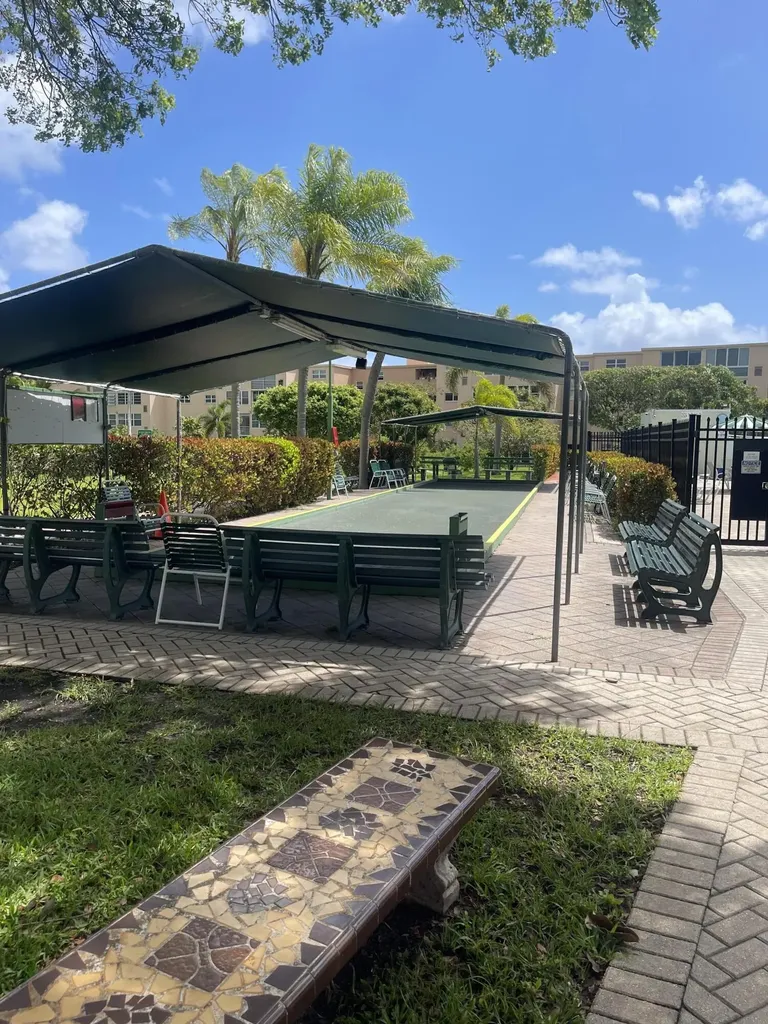 2615 NE 1st Court Boynton Beach FL 33435