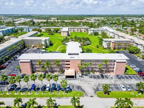 2615 NE 1st Court Boynton Beach FL 33435