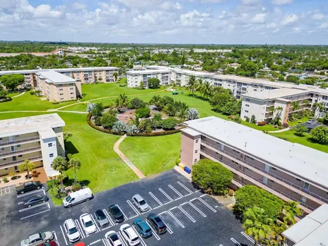 2615 NE 1st Court Boynton Beach FL 33435