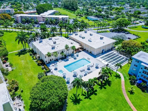 2615 NE 1st Court Boynton Beach FL 33435