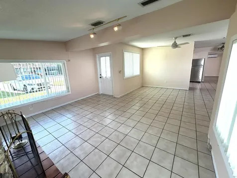 8881 NW 11th Street Pembroke Pines FL 33024