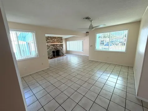 8881 NW 11th Street Pembroke Pines FL 33024