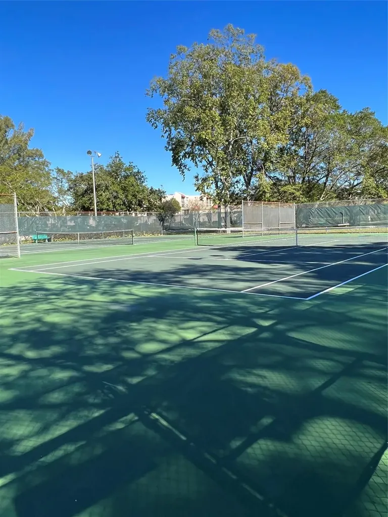 1526 Whitehall Drive Davie FL 33324