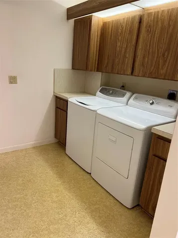 1526 Whitehall Drive Davie FL 33324