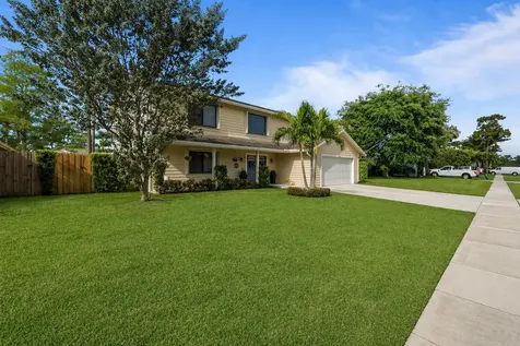 14364 Larkspur Lane Wellington FL 33414
