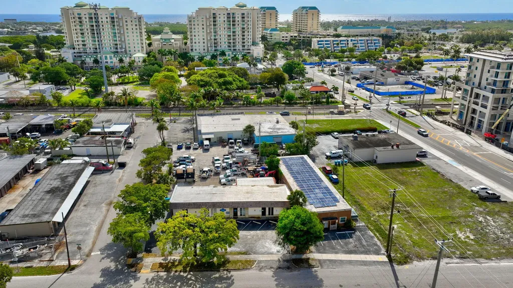 322 NE 3rd Street Boynton Beach FL 33435