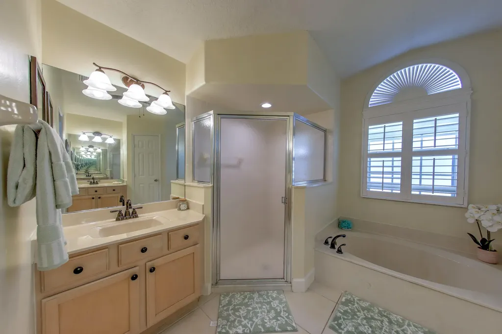 2025 SE Allamanda Drive Port St Lucie FL 34952