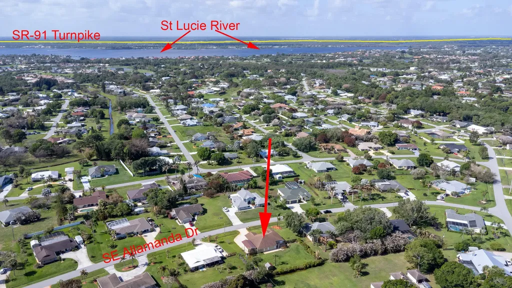 2025 SE Allamanda Drive Port St Lucie FL 34952