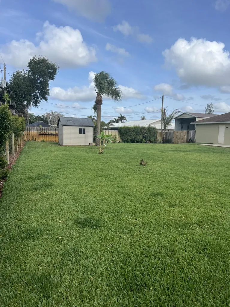 2025 SE Allamanda Drive Port St Lucie FL 34952