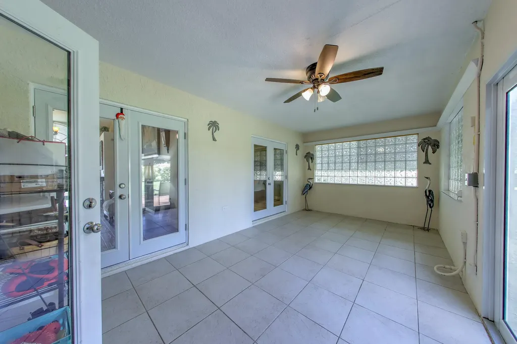 2025 SE Allamanda Drive Port St Lucie FL 34952