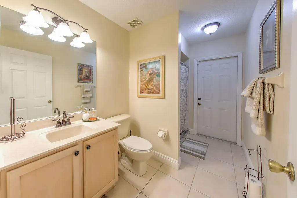 2025 SE Allamanda Drive Port St Lucie FL 34952
