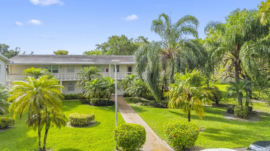 266 Ventnor S Deerfield Beach FL 33442