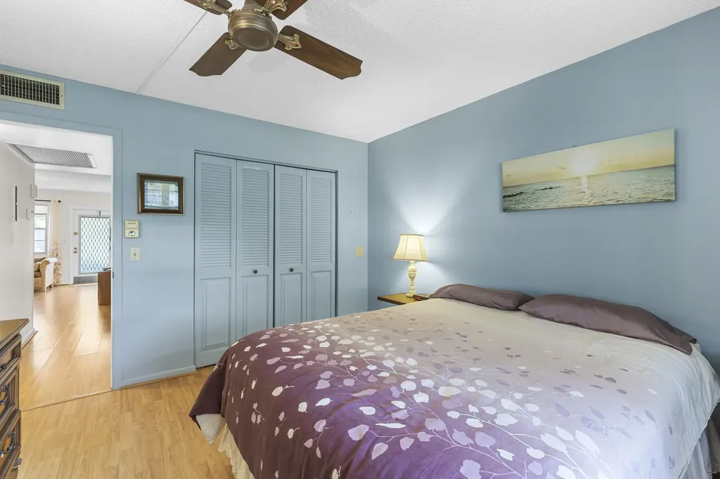266 Ventnor S Deerfield Beach FL 33442