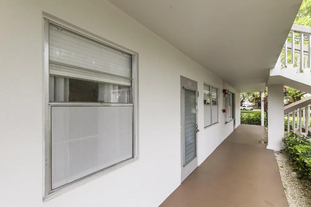 266 Ventnor S Deerfield Beach FL 33442