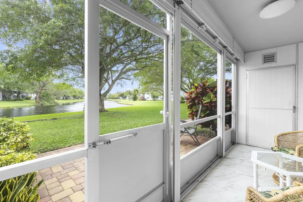 266 Ventnor S Deerfield Beach FL 33442